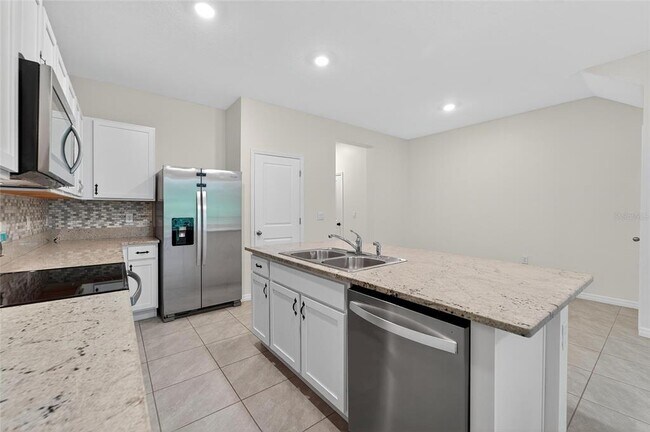 Building Photo - 5068 Captain Davis Dr