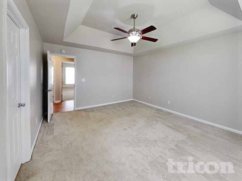 Building Photo - 4904 Valley Trail Ct