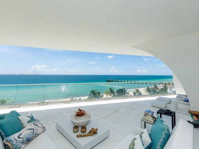 Building Photo - 16901 Collins Ave