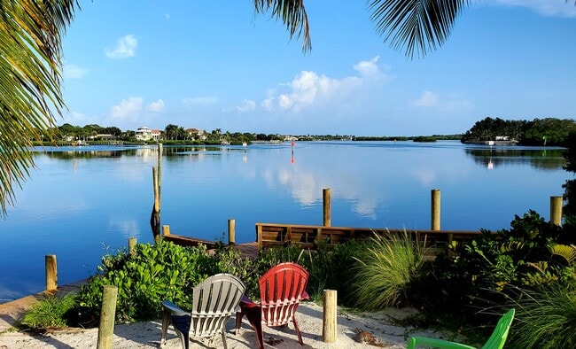 Building Photo - 428 Park Ln Dr