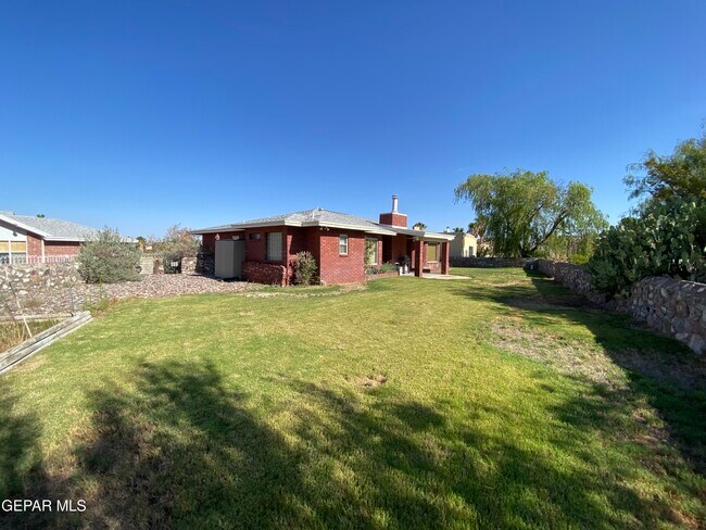 Building Photo - 7283 Luz De Paseo Ct