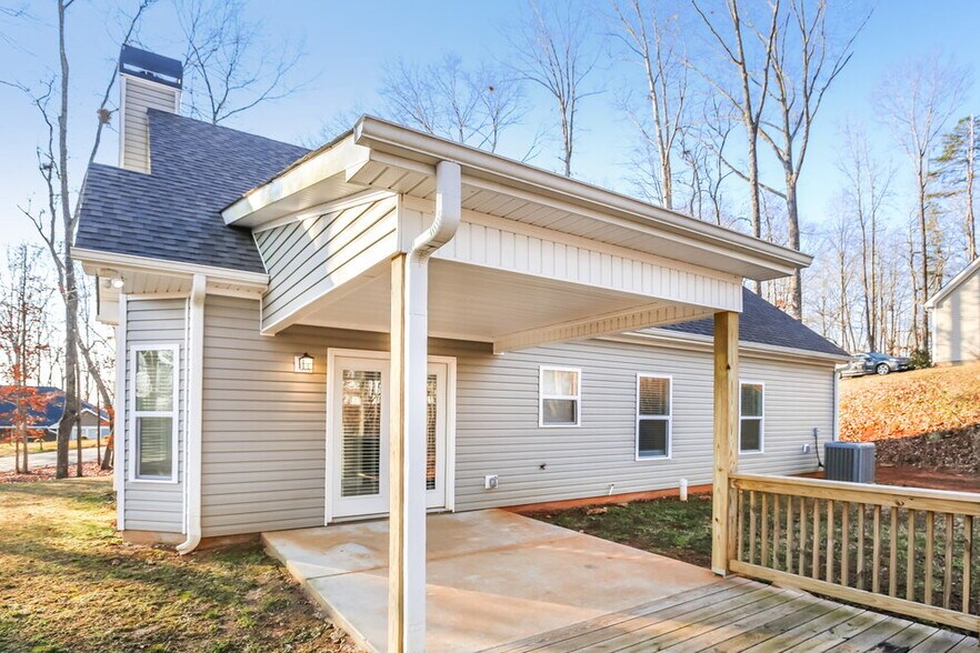 Building Photo - 80 Emmette Dr