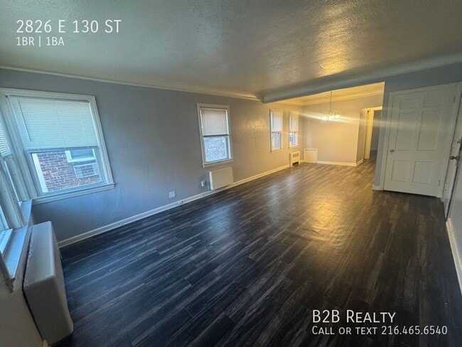 Building Photo - 2826 E 130th St