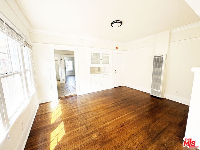 Building Photo - 1743 S Catalina St