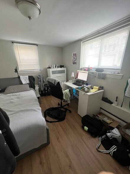 Building Photo - 63 Selkirk Rd