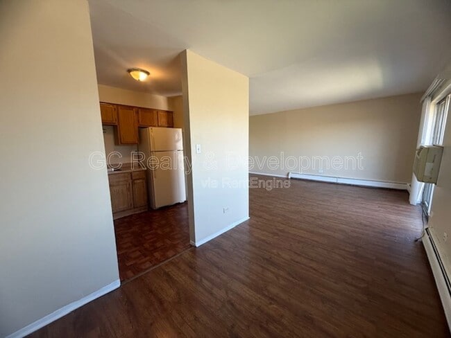 Building Photo - 847 College Blvd