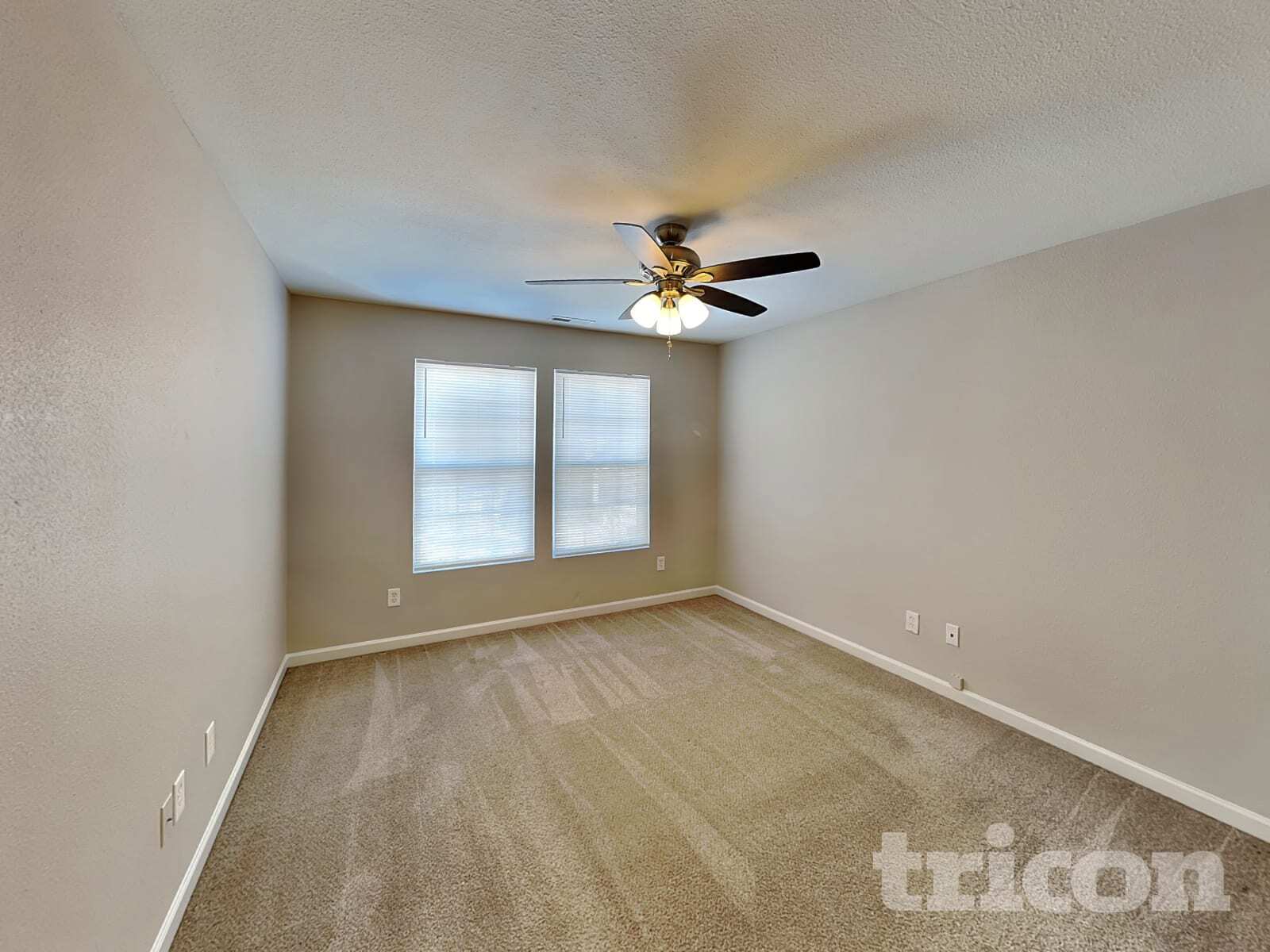 Building Photo - 908 Littleton Dr