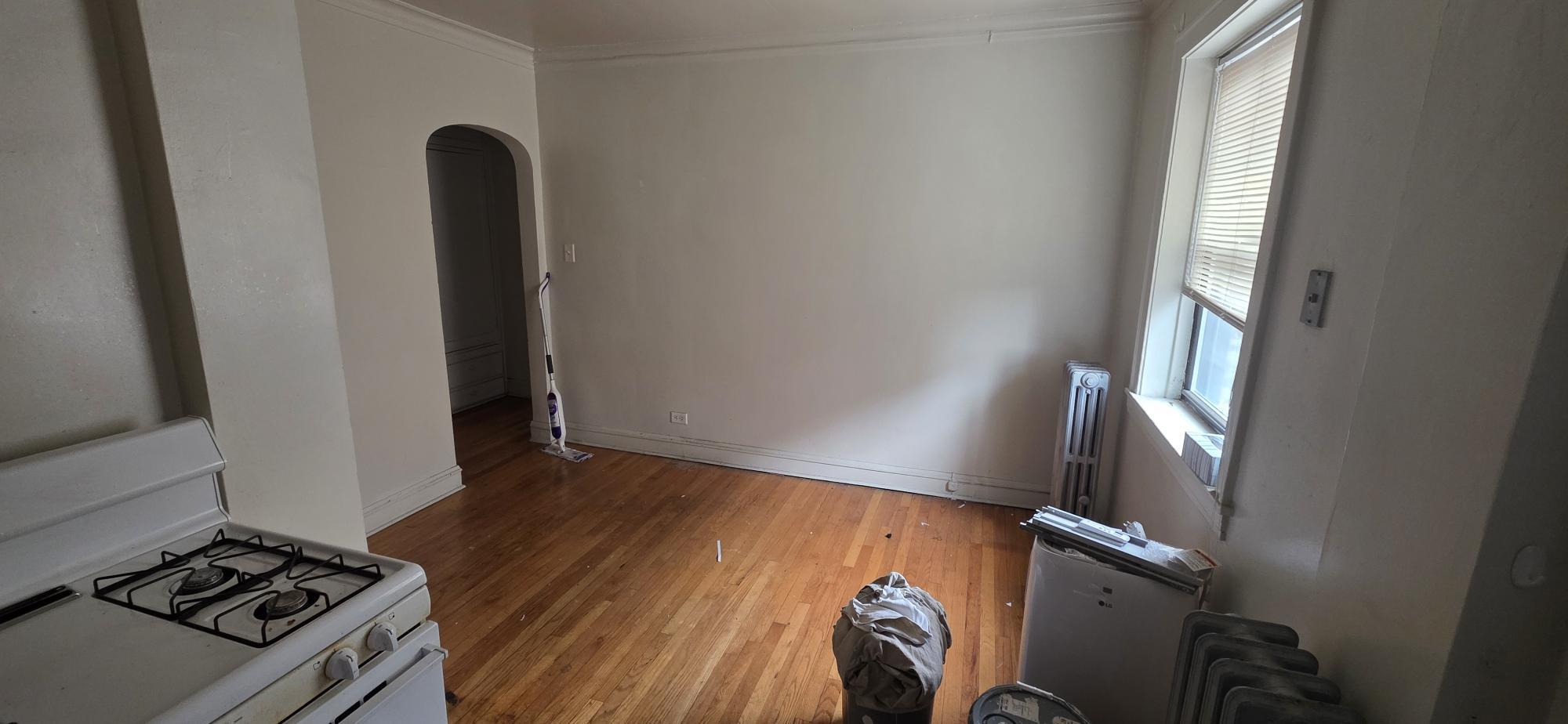 Building Photo - 908 Lyman Ave