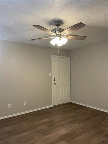 Building Photo - 9831 W Walnut St