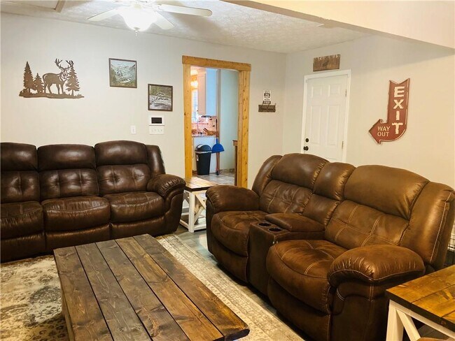 Building Photo - 1635 Marble Rock Way