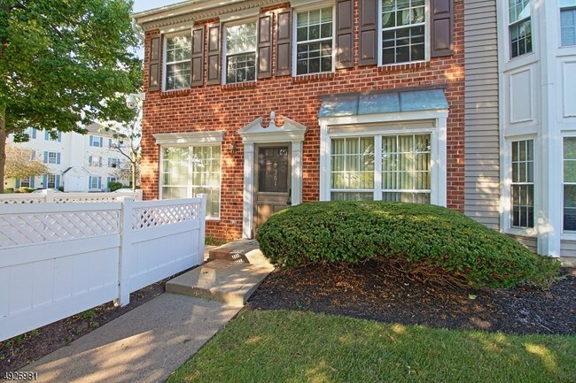 Building Photo - 361 Hadleigh Ln