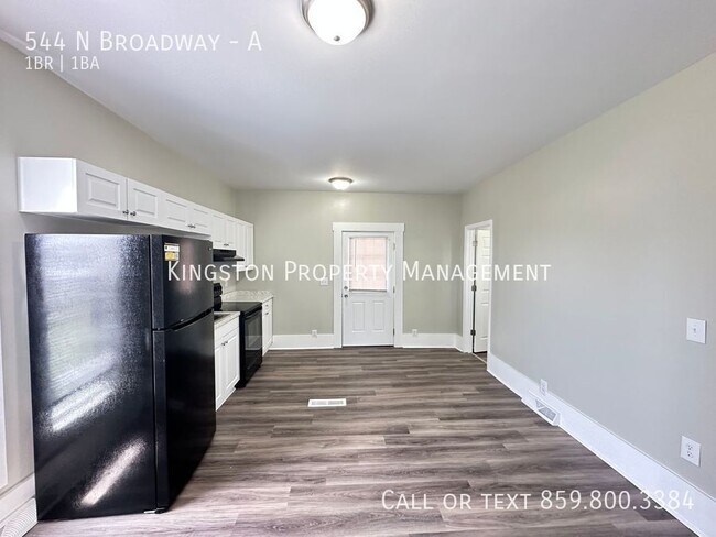 Building Photo - 544 N Broadway-A