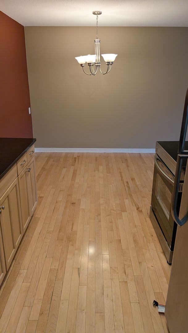 Building Photo - Beautuful 1 bed condo close to linden hills shopping, paths and the lakes!