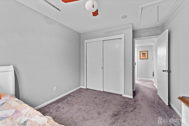 Building Photo - 32 Hanover Square