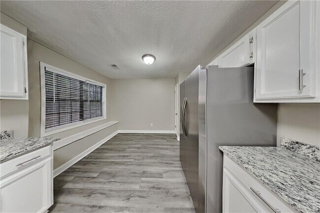 Building Photo - 4487 Wesley Way