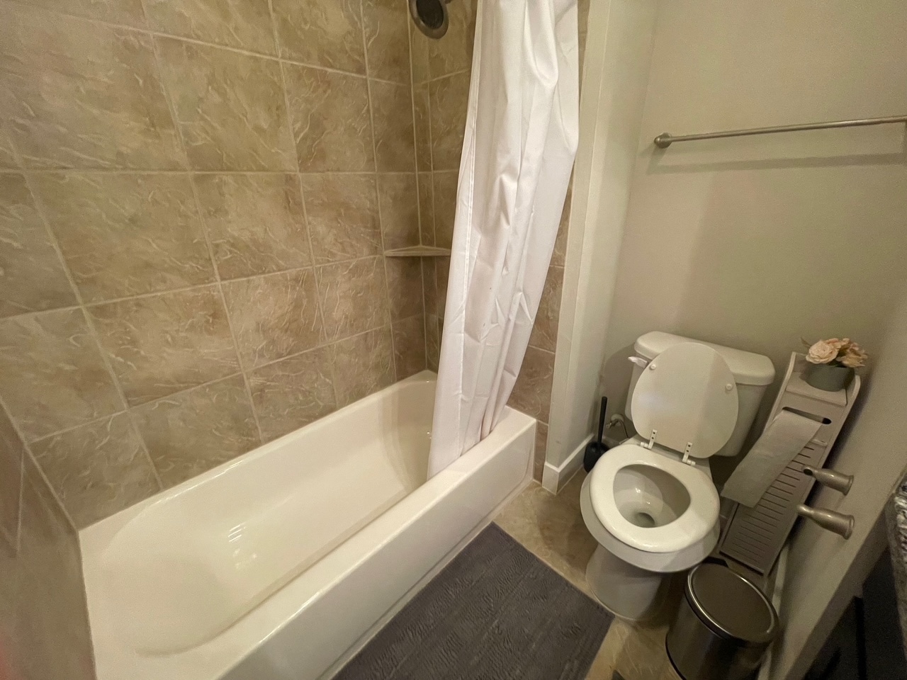 Building Photo - 2009 Patterson St