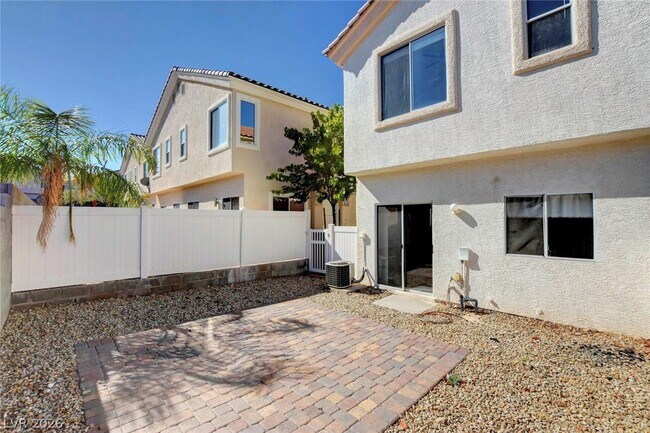 Building Photo - 2576 Velez Valley Way