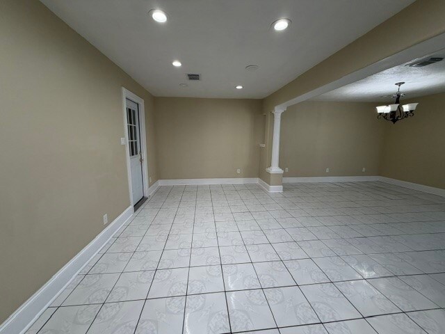 Building Photo - 402 Dunwick Ln