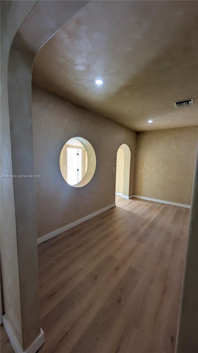 Building Photo - 1431 NW 26th St