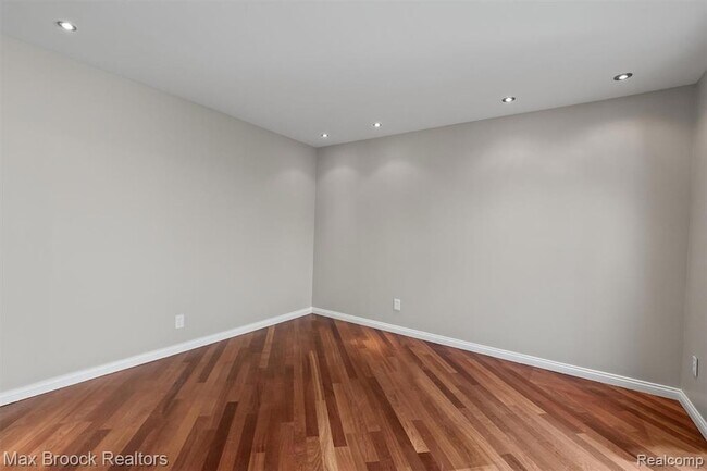 Building Photo - 1131 Timberview Trail