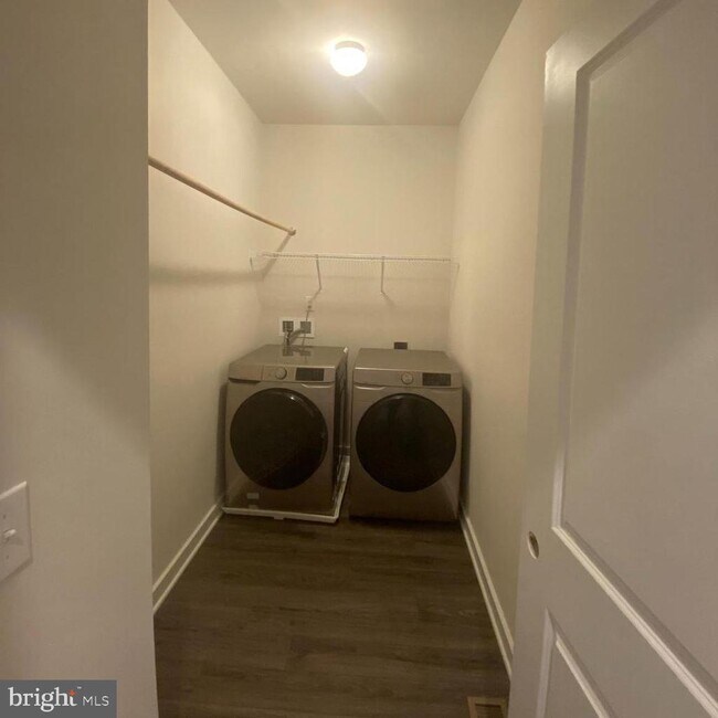 Building Photo - 24083 Gumspring Kiln Terrace