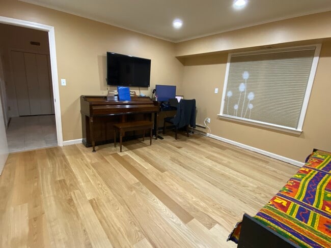Building Photo - 1 Drummer Boy Way