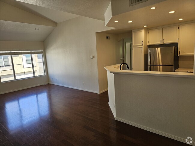 Building Photo - 11863 Spruce Run Dr