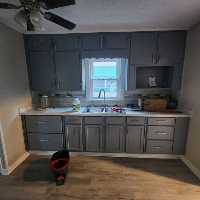 Building Photo - 1403 Kentucky Ave