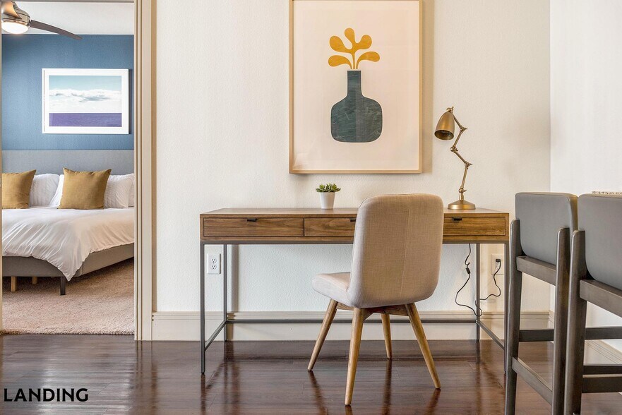 Building Photo - 1401 S Lamar Blvd