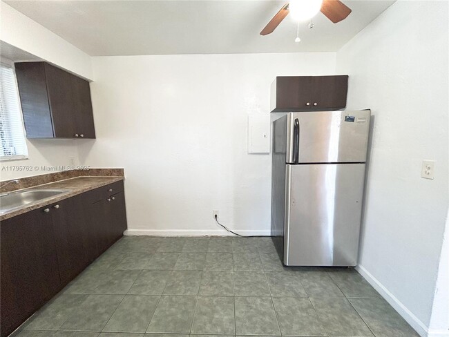 Building Photo - 661 NE 86th St