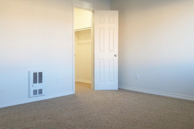 Floorplan - Sun Valley Gardens Apartments | Comfortable Living in El Cajon, CA