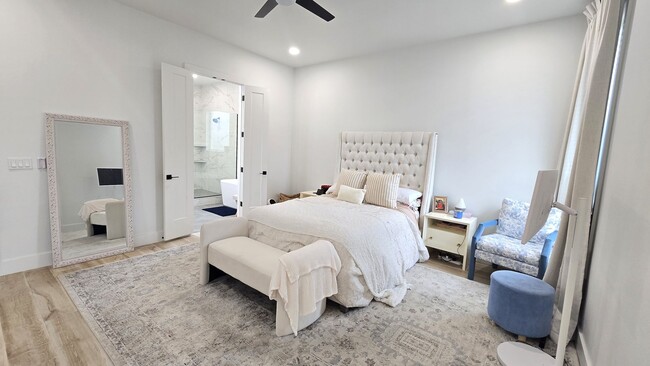Building Photo - Stunning 4 Bedroom in Edmond