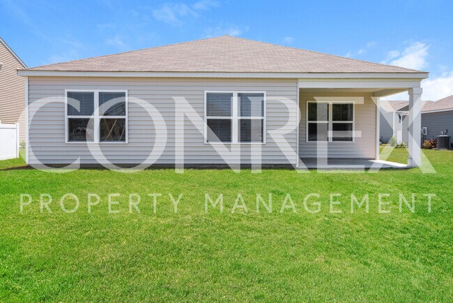 Building Photo - Charming 3 Bed, 2 Bath
