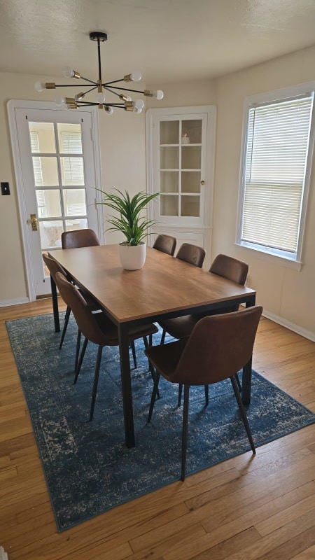 Building Photo - 1469 Sherbrook Rd