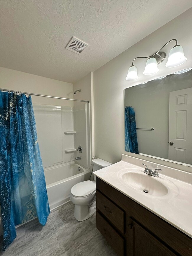 Building Photo - 75 Sweetgum Ln