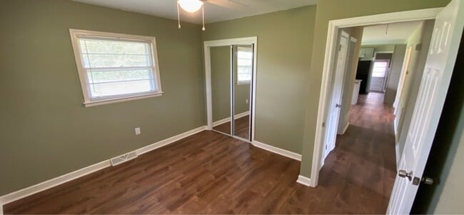 Building Photo - 1200 Davis Mill Rd