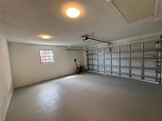 Building Photo - 1718 Palmer Ln