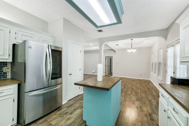 Building Photo - 165 Magnolia Bend
