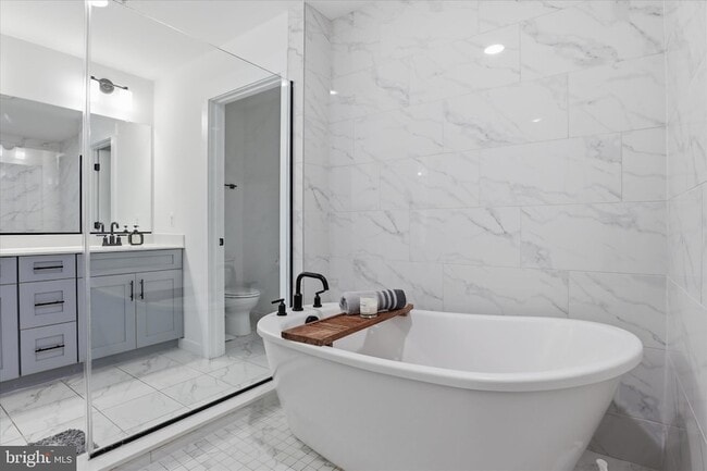 Building Photo - 15717 Tierra Dr