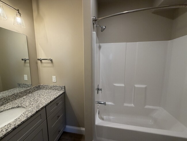 Building Photo - 1405 Harmony Ct