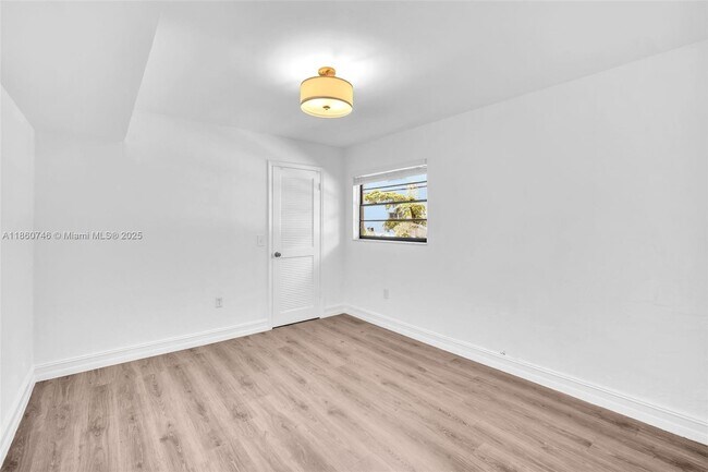 Building Photo - 3265 Virginia St