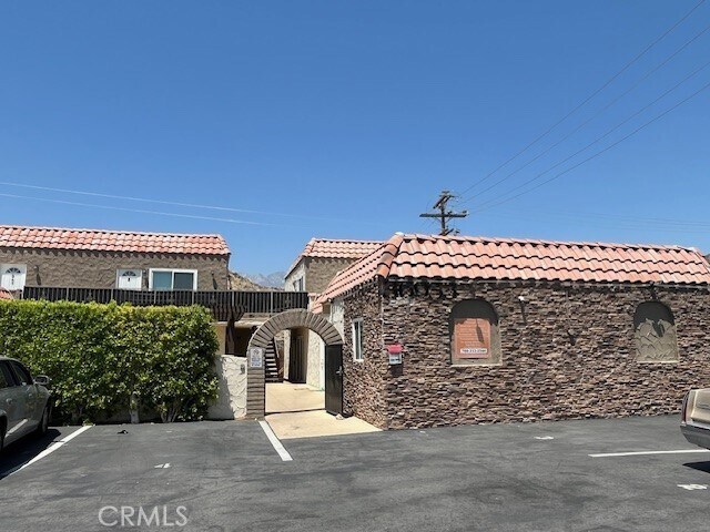 Building Photo - 36953 Bankside Dr
