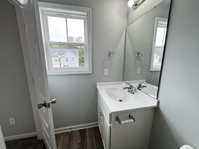 Building Photo - 177 Buckhorn Ave