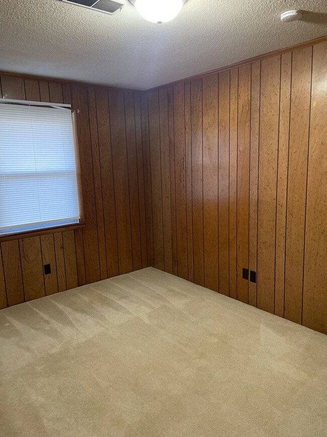 Building Photo - 2123 S Union Grove Rd