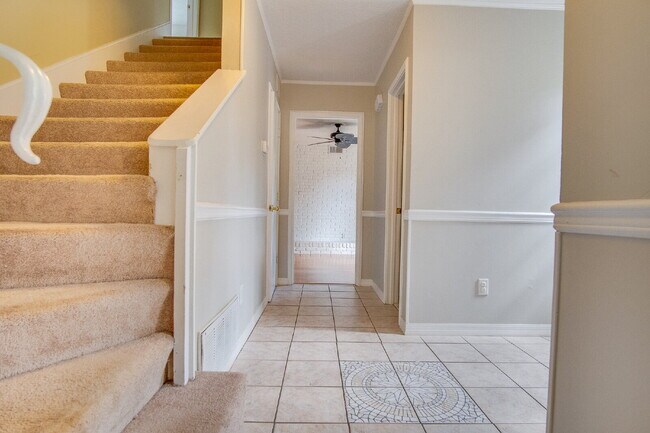 Building Photo - Pool Home with Office, Two Primary Suites ...