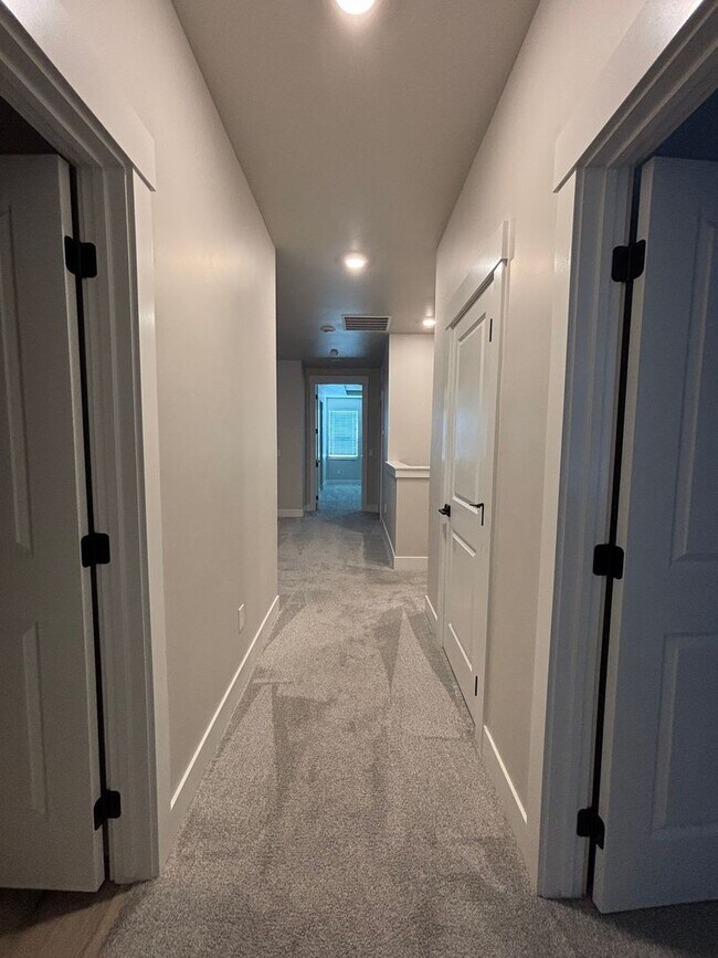 Building Photo - One Month Free! Brand New Single Family Home in Star's newest neighborhood!!!
