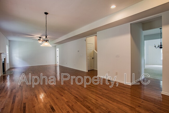 Building Photo - 11 Platte Ln