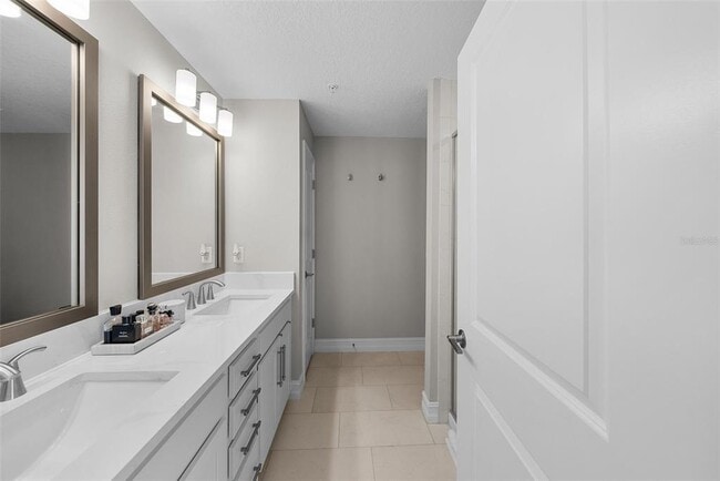 Building Photo - 5351 Bridge St