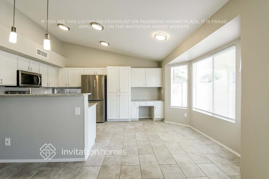 Building Photo - 4415 W Creedance Blvd