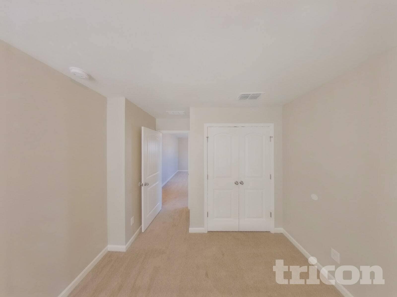 Building Photo - 2541 Miranda Dr